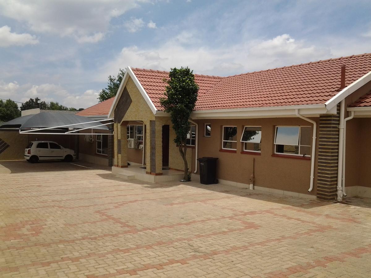 Channel View Lodge เคมป์ตัน พาร์ค ภายนอก รูปภาพ