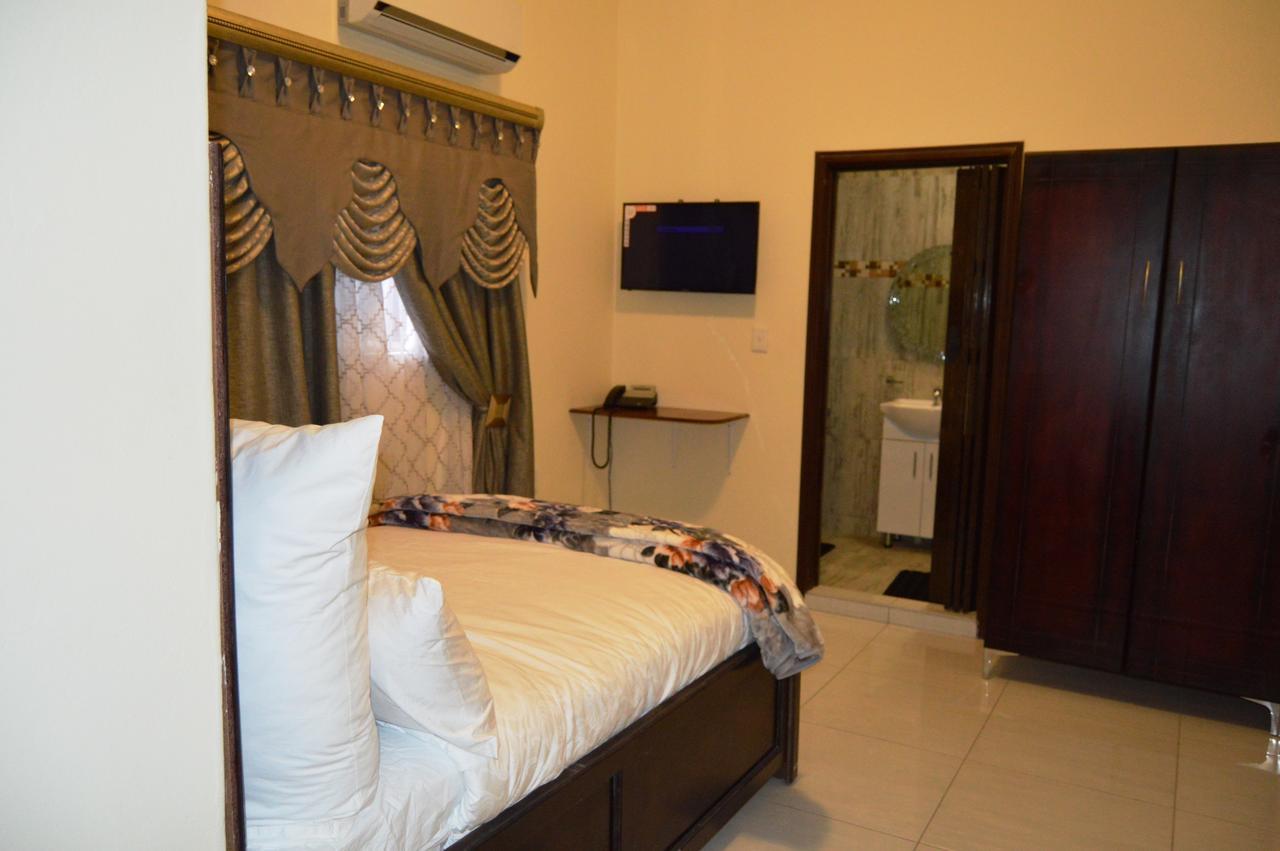 Channel View Lodge เคมป์ตัน พาร์ค ภายนอก รูปภาพ