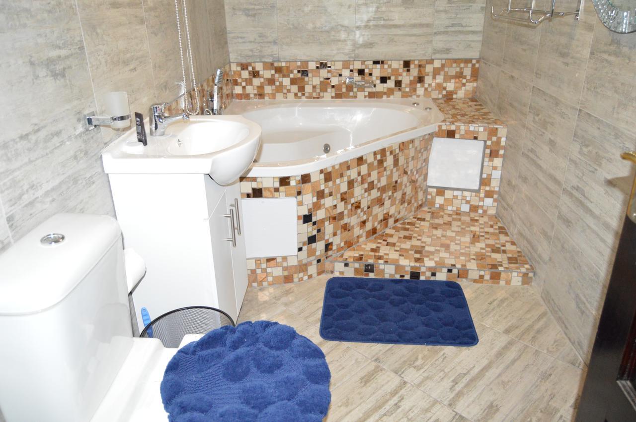Channel View Lodge เคมป์ตัน พาร์ค ภายนอก รูปภาพ